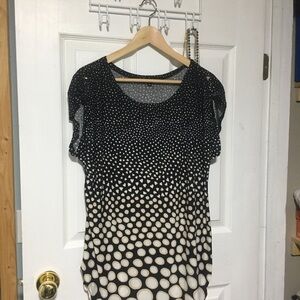 Women’s Black and Cream Polka Dot Short Sleeve Top